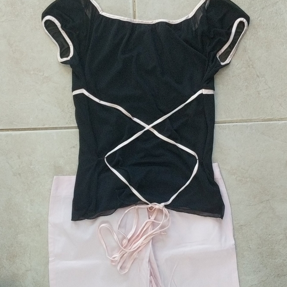 Studio y small pink black top & light pink capri 7 - Picture 8 of 8